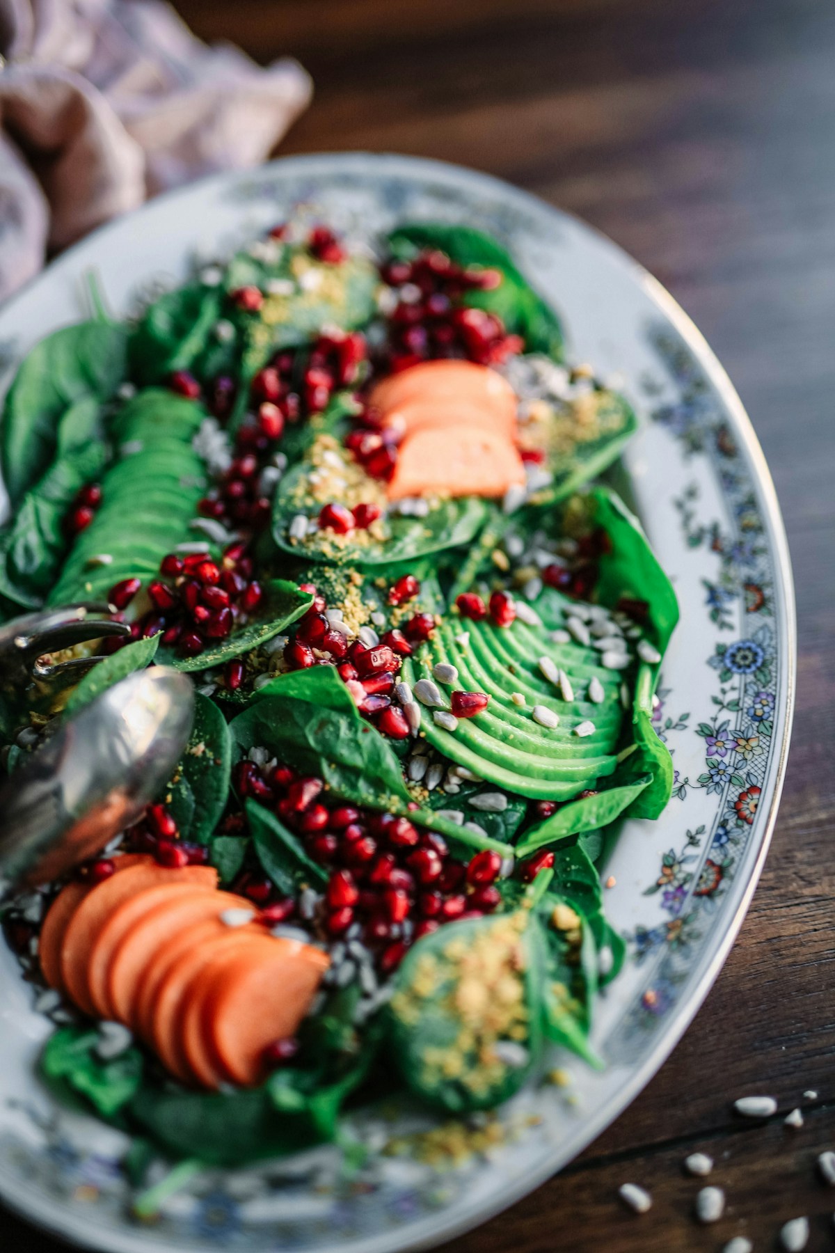 A nourishing bowl with fresh vegetables and colourful ingredients